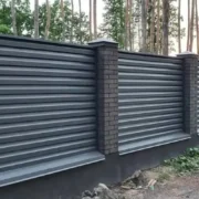Чорний металевий паркан для приватних будинків-galery