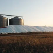 Елеватор у полі ввечері-galery